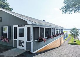 The North Hero House Inn & Restaurant