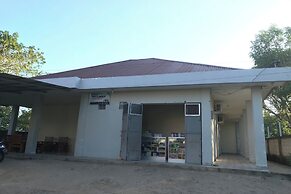 Hotel O Penginapan Mc Lodge
