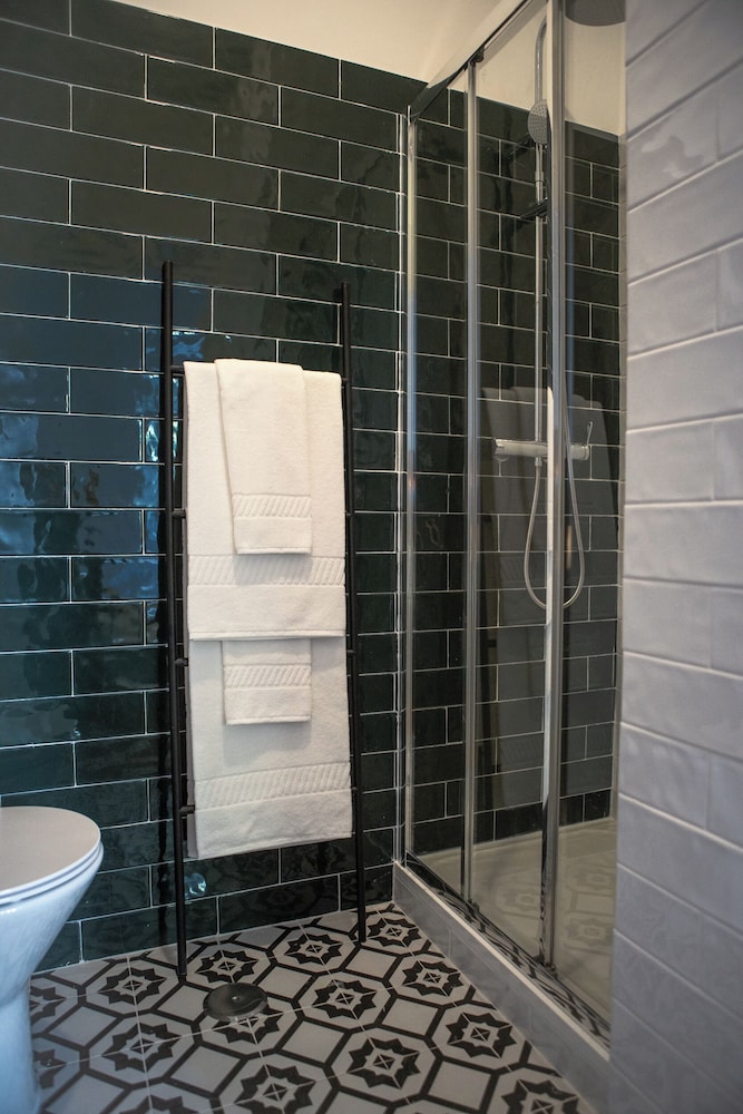Succeed Campo Pequeno Suites
