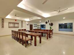 Golden Chariot Hotel Daman