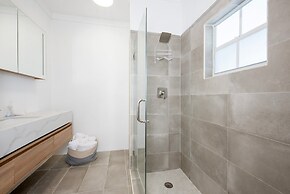 C Breeze 4 Bedroom Home