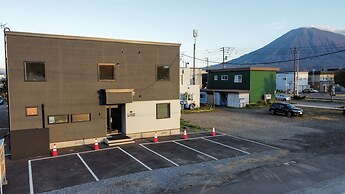 JL HOUSE KUTCHAN