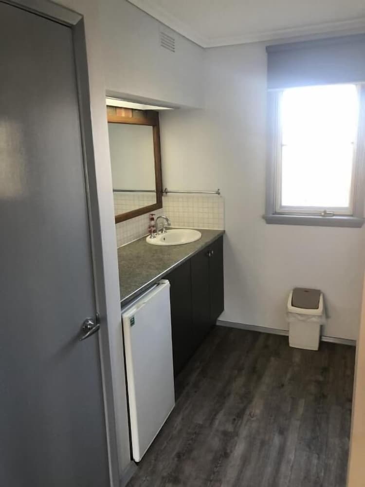 Creswick Motel