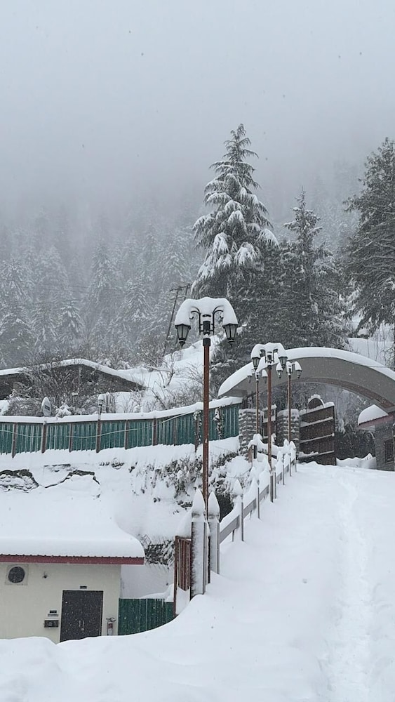 Keys Select by Lemon Tree Hotels, Kufri, Shimla
