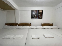 Akkaw Baler Hometel