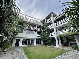 Akkaw Baler Hometel