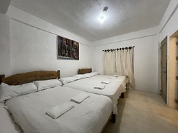 Akkaw Baler Hometel