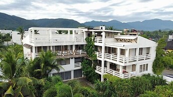 Akkaw Baler Hometel
