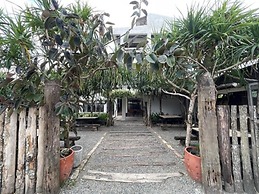 Akkaw Baler Hometel
