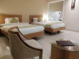 Hotel Kanha's Palm Springs