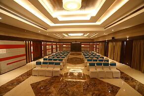 Hotel Kanha's Palm Springs
