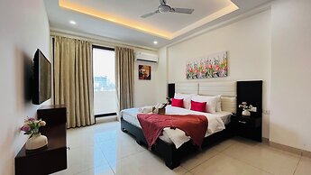 BluO 3BHK Golf Course Road Balcony Lift