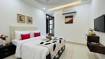 BluO 3BHK Golf Course Road Balcony Lift