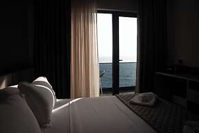 Joelle Premium Hotel