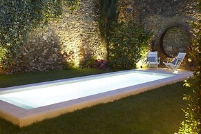 llimona suites