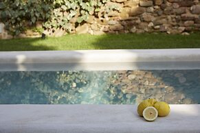 llimona suites
