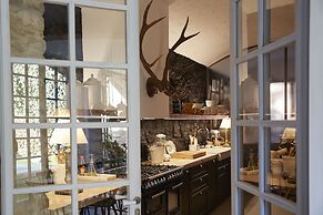 llimona suites