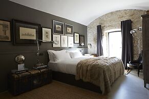 llimona suites