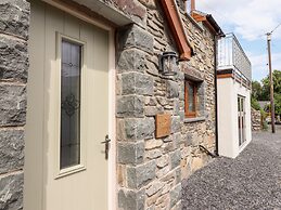 Llys Tirion