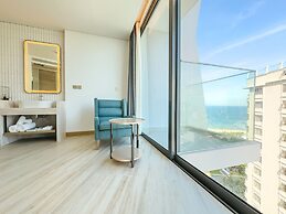 Awaken Danang Hotel