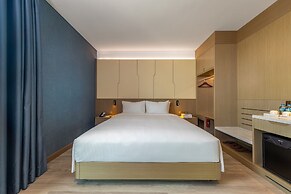 Awaken Danang Hotel