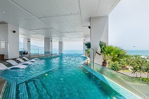 Awaken Danang Hotel