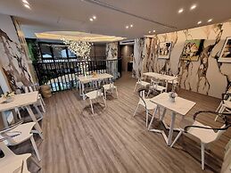 Zela Design Hotel