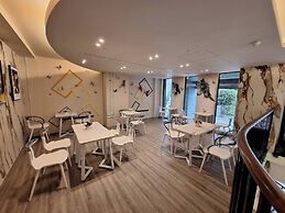 Zela Design Hotel