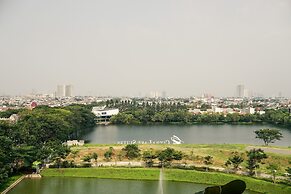 Elegant 2Br Citralake Suites Apartment