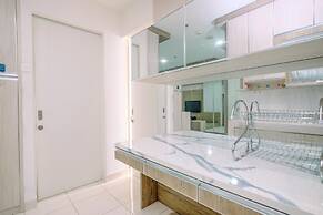 Homey And Comfy 2Br Sentul Tower Apartment