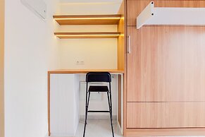 Cozy Living Studio Apartment Sky House Bsd