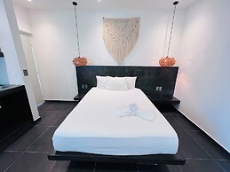 Coco Live Suites