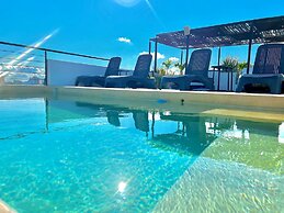 Coco Live Suites