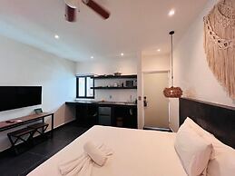 Coco Live Suites