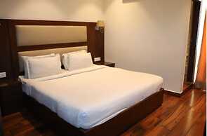 Pavna Palace Hotel