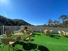 Ark Holiday Inn By DLS Hotels
