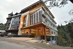Ark Holiday Inn By DLS Hotels