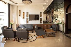 HOTEL EDEN'S