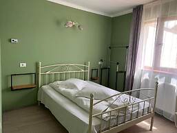 PREMONT STUDIOS GHIMBAV
