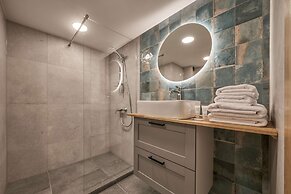 Queen Barbora Central Lofts