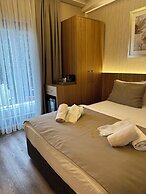 Hotel Ravi