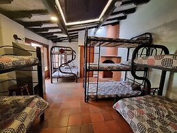 La parada del tren Hostel
