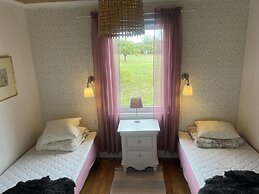 Sodra Gotland 14 bed With Pool