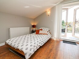 Hazelwood Lodge