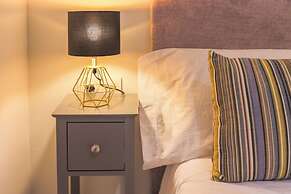 Dorinda Rooms