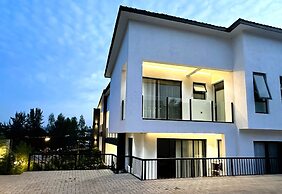 COALESCENCE HOTEL
