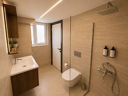 Lumiera Suites Hotel