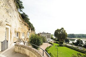 Les Hautes Roches