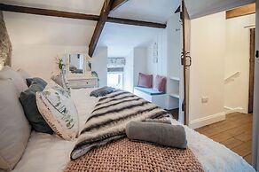 The Lodge - 2 Bedroom Cottage - Princes Gate