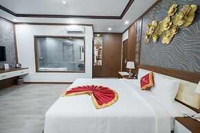 Sunland Halong Hotel and Restaurant